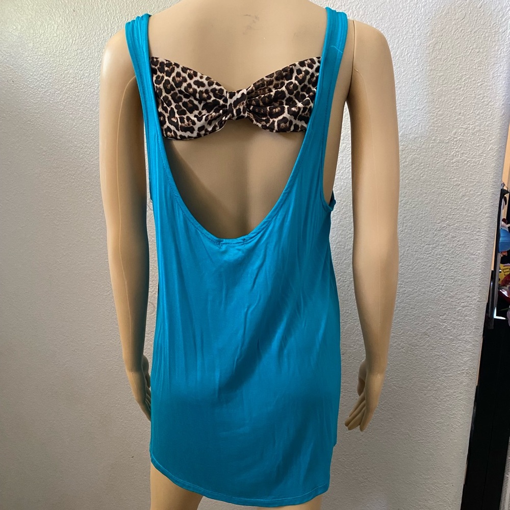 Rue 21 leopard print bow back tank top. Size L New with tags